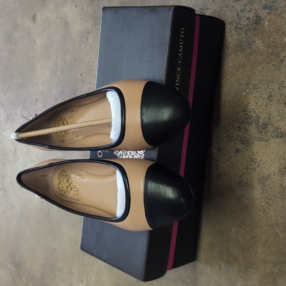 Vince Camuto Minndy Leather Ballet Flat - Picture 3 of 7